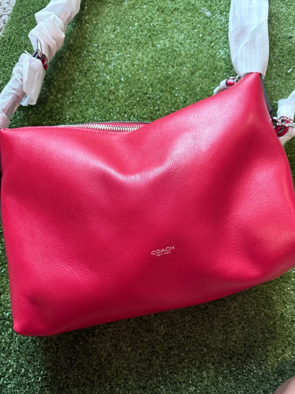 COACH - Mott Messenger Bag 33 in scarlet